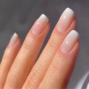 24pcs Medium Oval Press On Nails